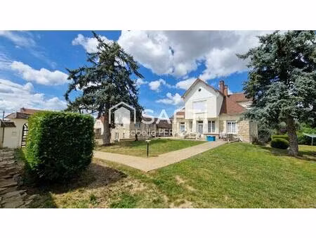 ensemble immobilier de caractère à #chablis 89800