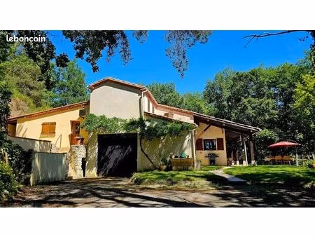 maison 6 pièces 155 m²