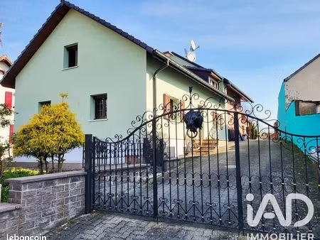 propriété 8 pièces 192 m²
