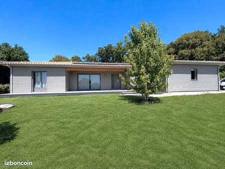 propriété 6 pièces 132 m²