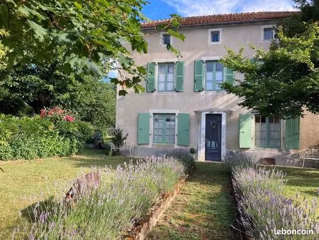 propriété 7 pièces 170 m²