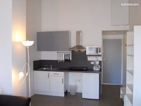 joli studio avec terrasse expo sud dans petite résidence au calme  uniquement à l'année et