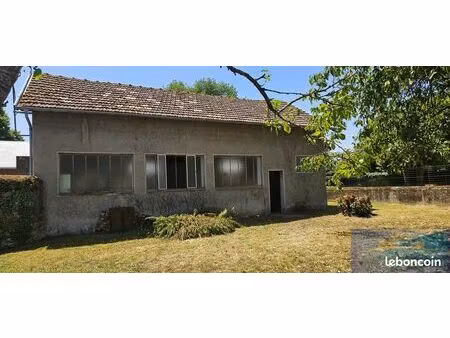 parking/box 1 pièce 154 m²