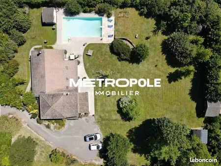 maison 6 pièces 145 m²