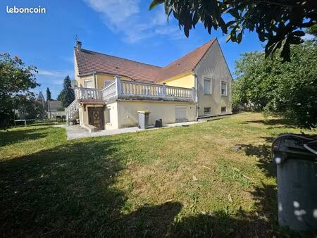 villa 7 pièces 200 m²