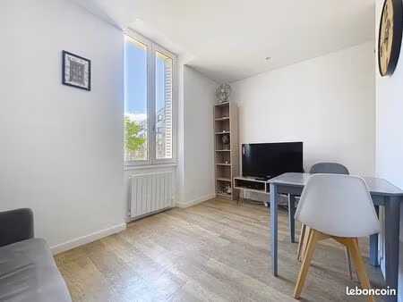 joli duplex - lyon 8 - disponible fin juillet 2026