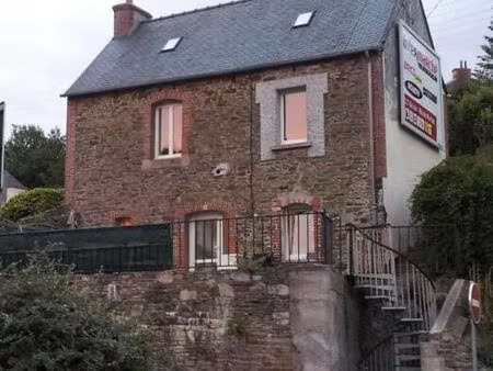 lannion quartier gare appartement t2 30 m2 + terrasse 35 m2 plein sud libre 1er septembre