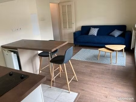 appartement t1 bis centre bourg sainte luce sur loire
