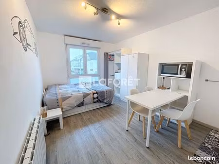 studio 1 pièce 22 m²