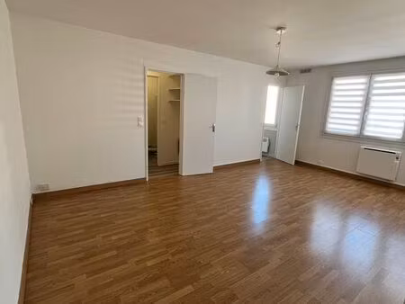 loue t2 49m2 lille vauban