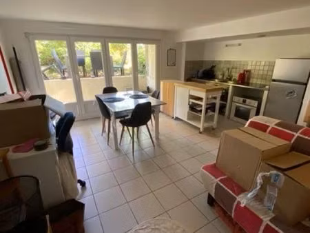 grand t2 proche clinique anjou