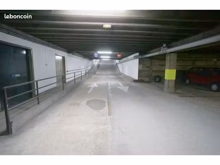 parking à louer rue denfert rochereau