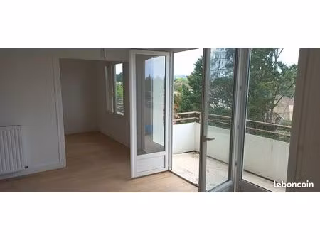 t4 65m2 avec grand balcon