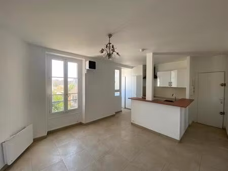 appartement à louer - corbeil-essonnes - entièrement rénové