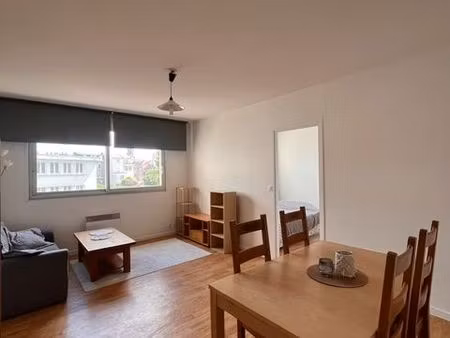 location appartement meublé - vauban - face université catholique