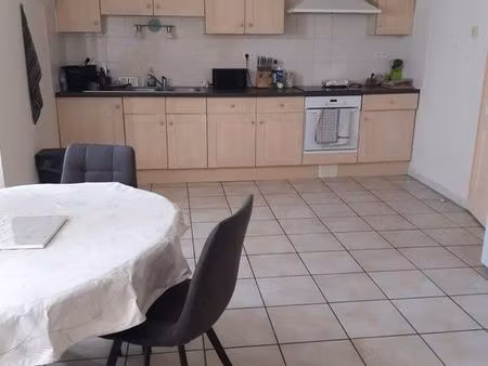 location t4 non meublé
