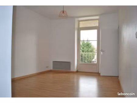 location app f2