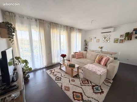 appartement 3 pièces 64 m²