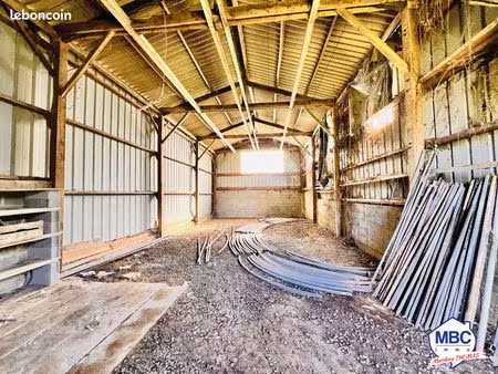 batiment 1 pièce 115 m²
