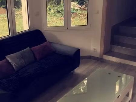 loue f2 meublé de 36m2 (dépendance)