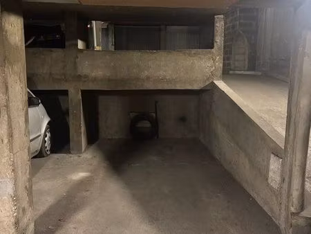 parking sous sol place carnot