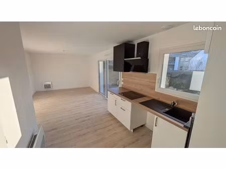 maison 3 pièces à louer 900