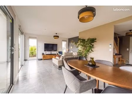 maison 5 pièces 140 m²