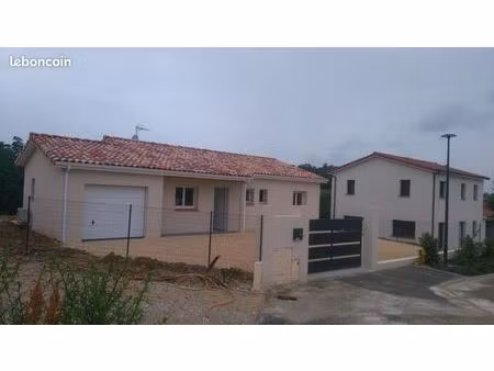 villa 4 pièces 85 m²