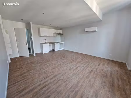 appartement t2 de 52.81 m² - climatisé