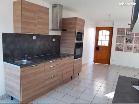 location maison mitoyenne zone proche centre-ville le cateau cambresis