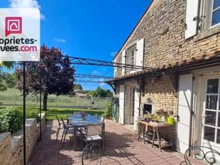 vente maison à maillezais (85420) : à vendre / 195m² maillezais