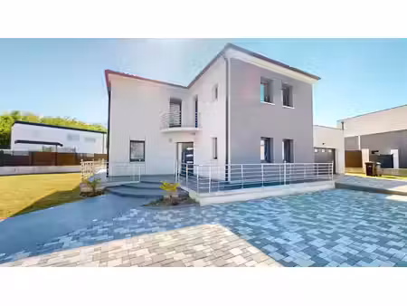 vente maison 6 pièces 210 m² à amneville les thermes (57360)  549 900 €
