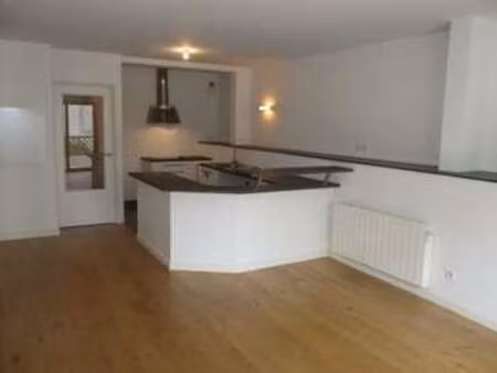 location appartement 3 pièces à nantes centre ville (44000) : à louer 3 pièces / 70m² nant