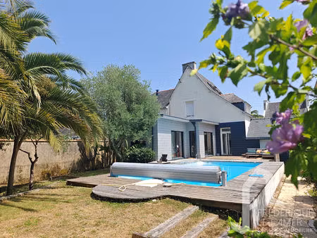 élégante villa des années 30 avec extensions contemporaines et piscine - 7 pièces - 146 m²