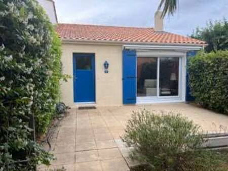 location appartement t1 meublé à la rochelle (17000) : à louer t1 meublé / 25m² la rochell