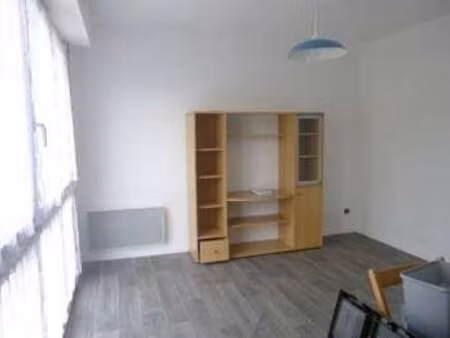 location appartement t1 meublé à lorient universite - blum (56100) : à louer t1 meublé / 2