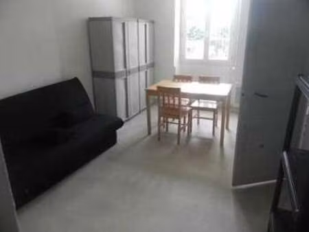location appartement t1 à poitiers (86000) : à louer t1 / 23m² poitiers
