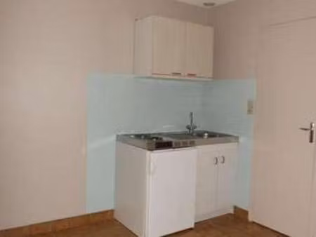 location appartement t1 à rennes centre ville (35000) : à louer t1 / 14m² rennes centre vi