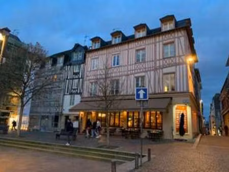 location appartement t1 meublé à rouen vieux-marché - st eloi (76000) : à louer t1 meublé 