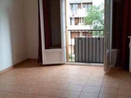 location appartement 3 pièces à dijon (21000) : à louer 3 pièces / 65m² dijon