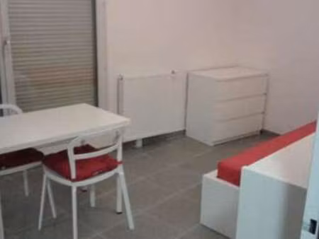 location appartement t1 meublé à dijon (21000) : à louer t1 meublé / 21m² dijon
