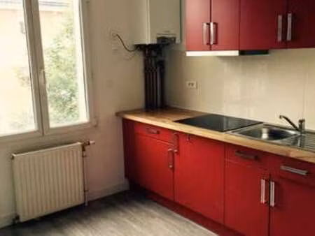 location appartement 2 pièces à reims (51100) : à louer 2 pièces / 39m² reims