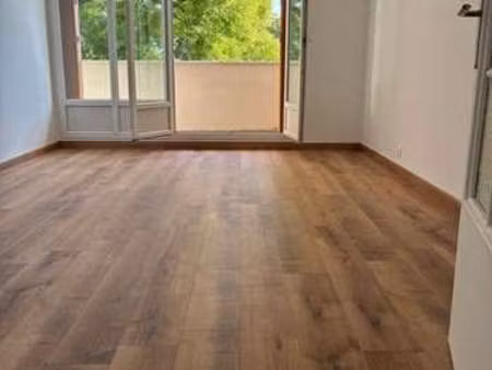 location appartement 3 pièces meublé à rungis (94150) : à louer 3 pièces meublé / 62m² run