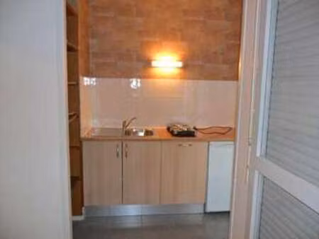 location appartement t1 à tours (37000) : à louer t1 / 23m² tours