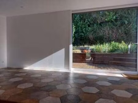 location maison meublé à nailly (89100) : à louer meublé / 100m² nailly