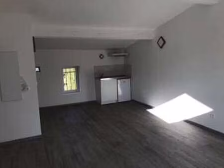 location appartement t1 à canet (34800) : à louer t1 / 50m² canet