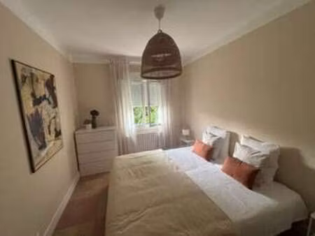 location appartement 4 pièces meublé à nîmes (30000) : à louer 4 pièces meublé / 66m² nîme