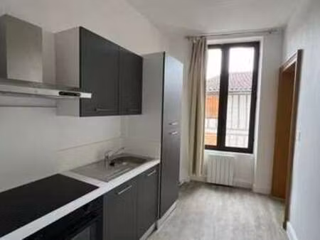 location appartement 2 pièces meublé à nontron (24300) : à louer 2 pièces meublé / 35m² no