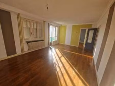 location appartement 4 pièces à valence (26000) : à louer 4 pièces / 90m² valence