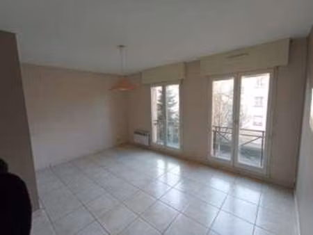 location appartement t1 meublé à valenciennes (59300) : à louer t1 meublé / 27m² valencien
